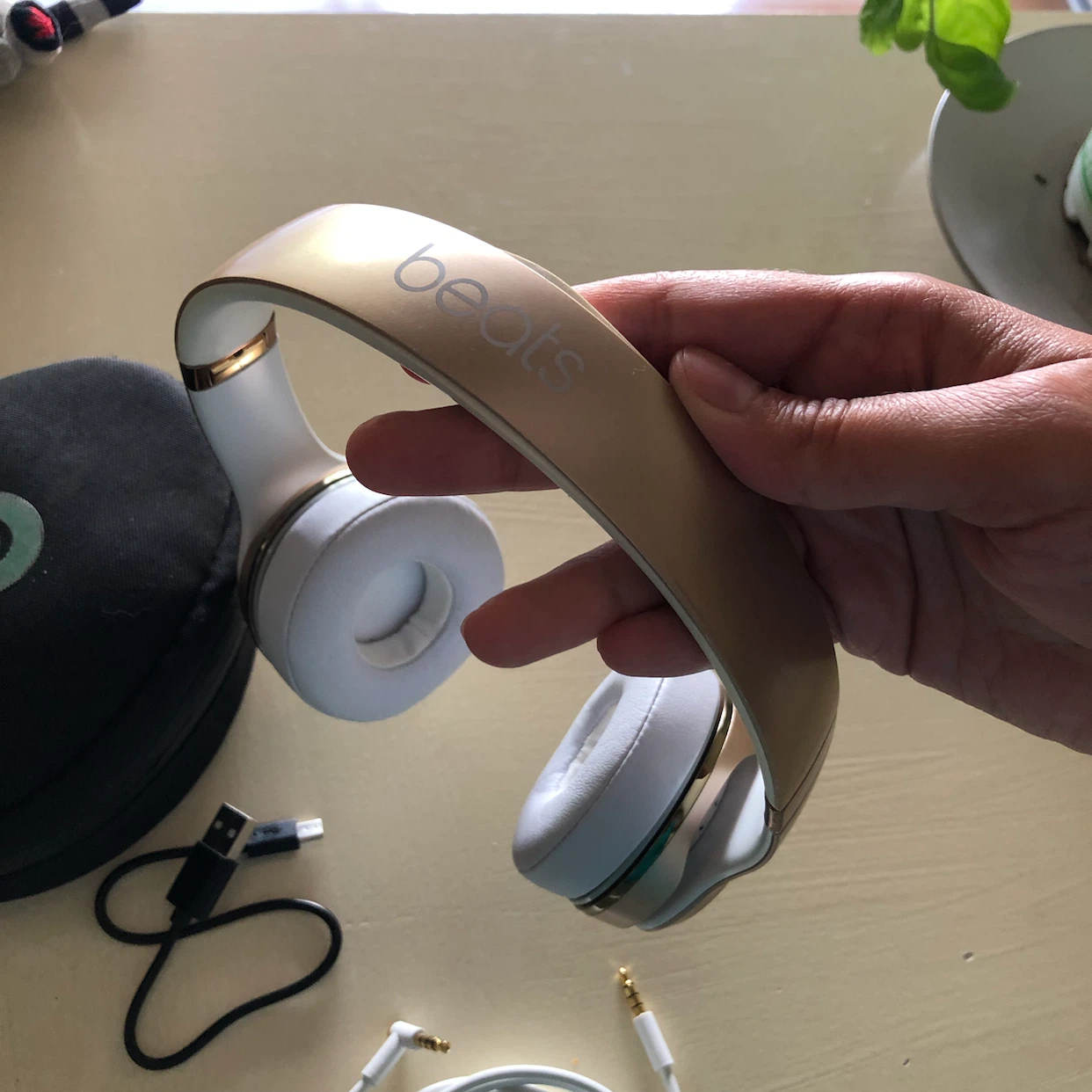 Beats Solo 3 Wireless Headphones - Gold - photo 4