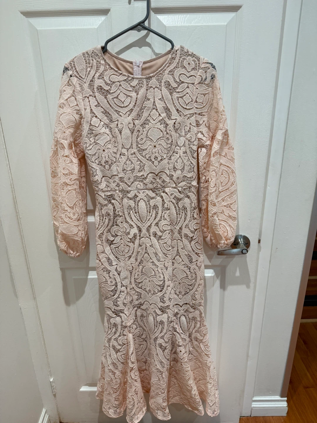 Women’s lace dresses - photo 2