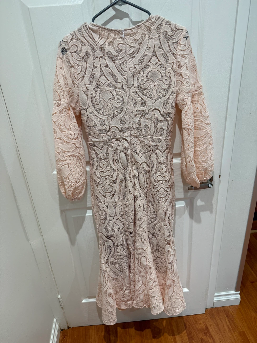 Women’s lace dresses - photo 4