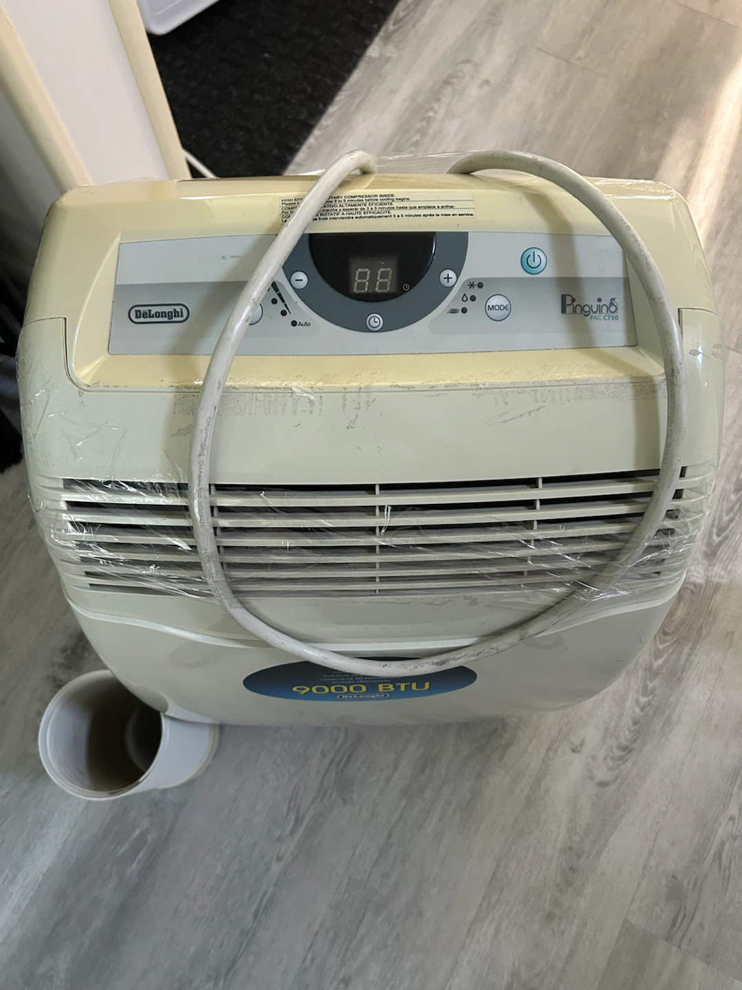 DeLonghi Pinguino 9000 BTU Portable Air Conditioner - photo 4