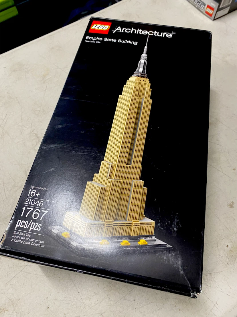 Lego 21046 Empire State Building New sealed box