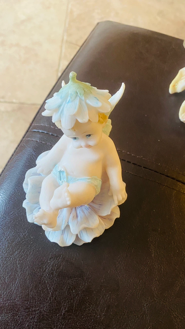 2-5 inch cherubs - photo 3