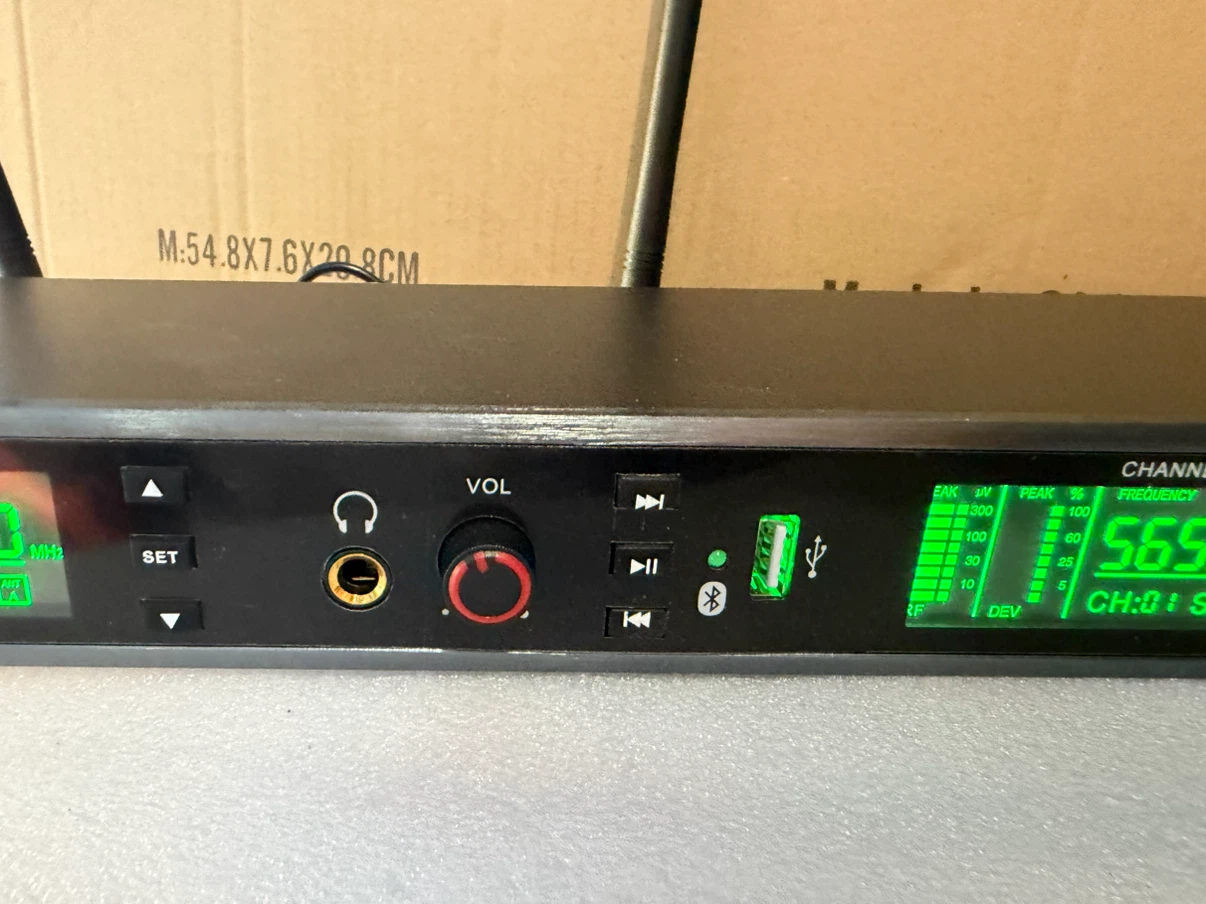 TIWA EM-200 Wireless In-Ear Monitor System - photo 4