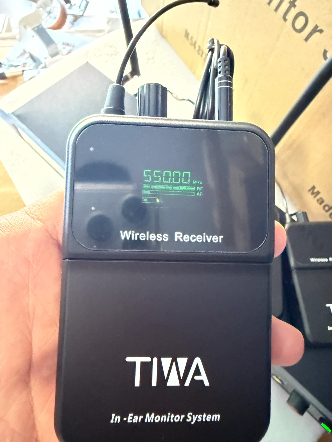 TIWA EM-200 Wireless In-Ear Monitor System - photo 5