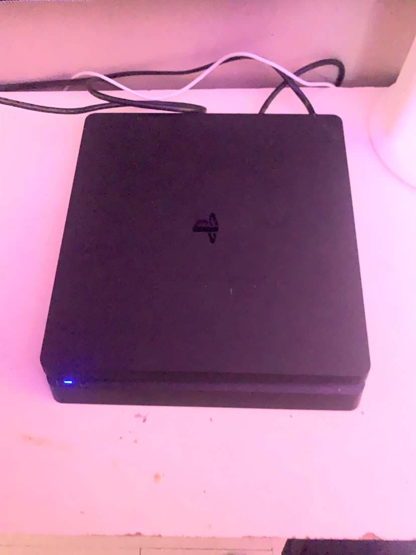 PlayStation 4 Slim Console