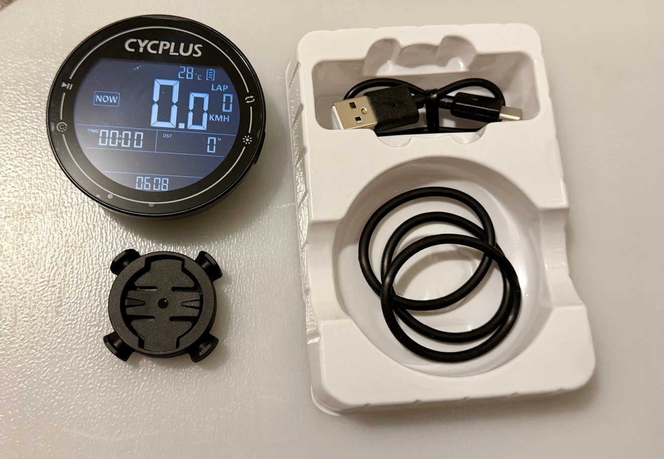 Cycplus M2 GPS Bike Computer - photo 3