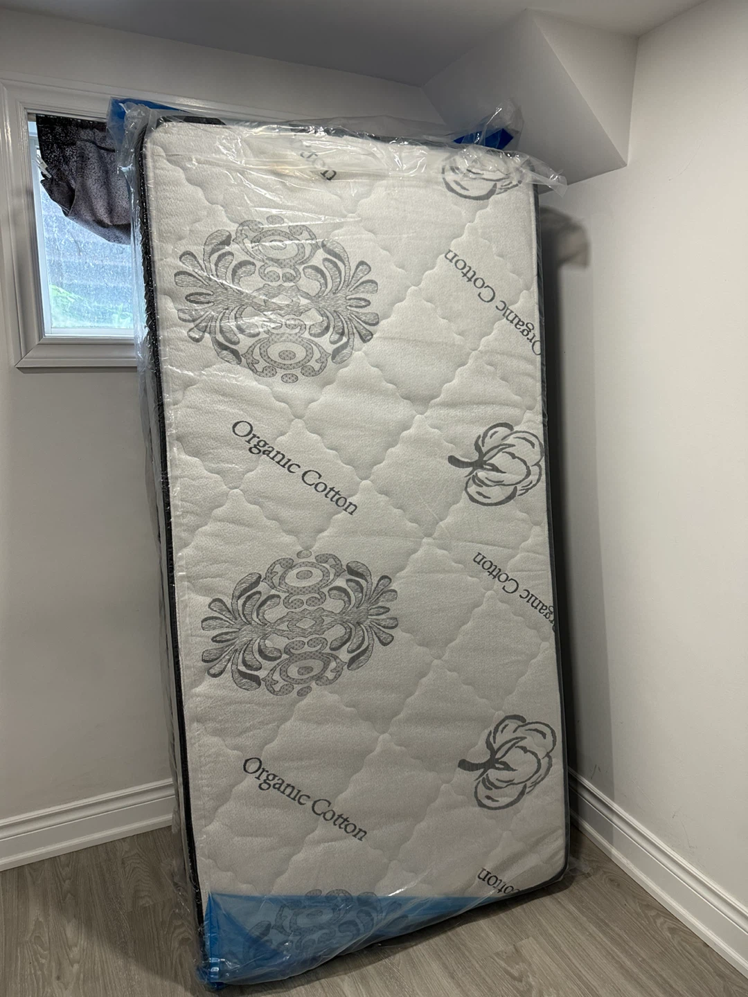 Twin Bed Set (boxspring & mattress*2) - photo 2