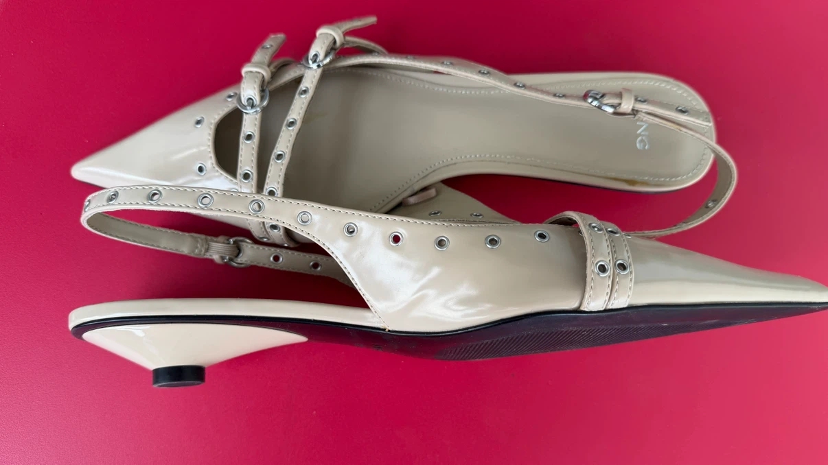 Kitten heel pointed toe shoes - photo 2