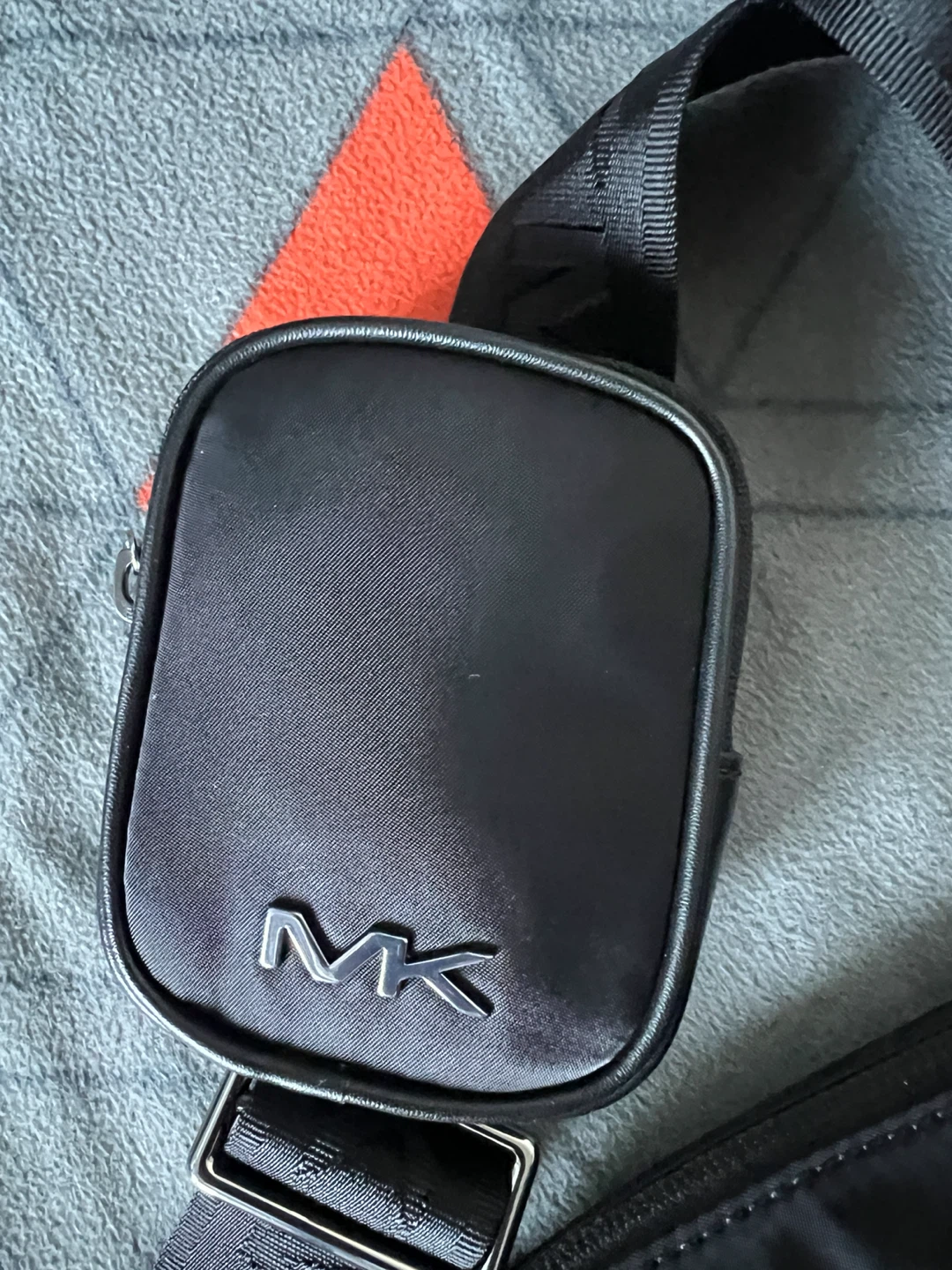 Michael Kors - Lautner Nylon Camera Crossbody Bag - photo 3