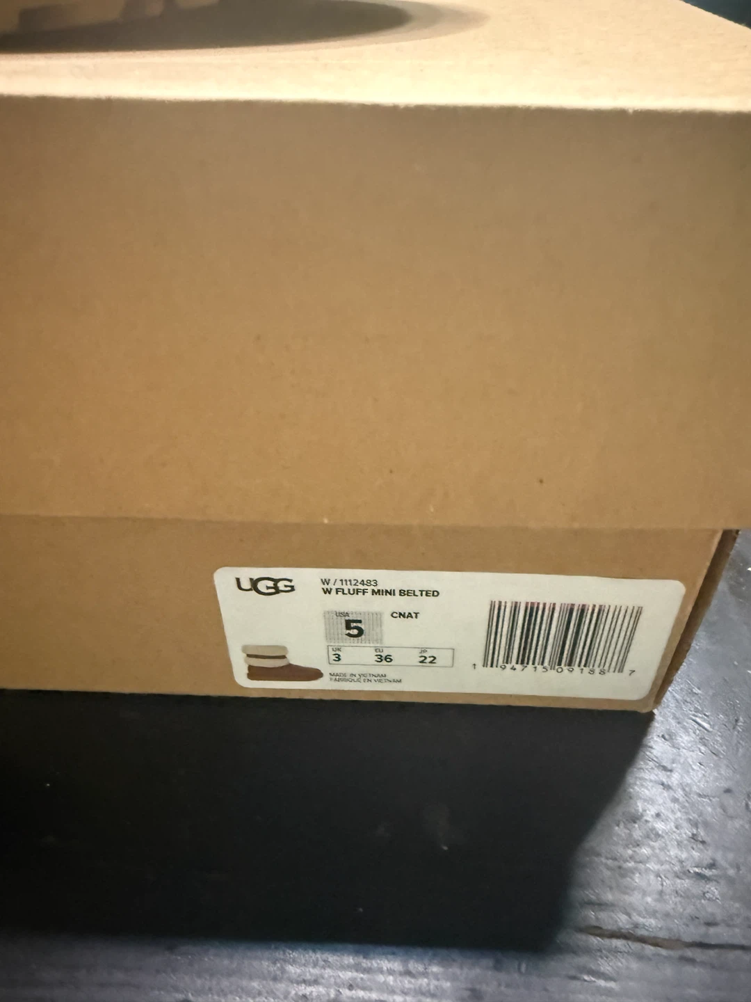 UGG W Fluff Mini Belted Boots Size 5