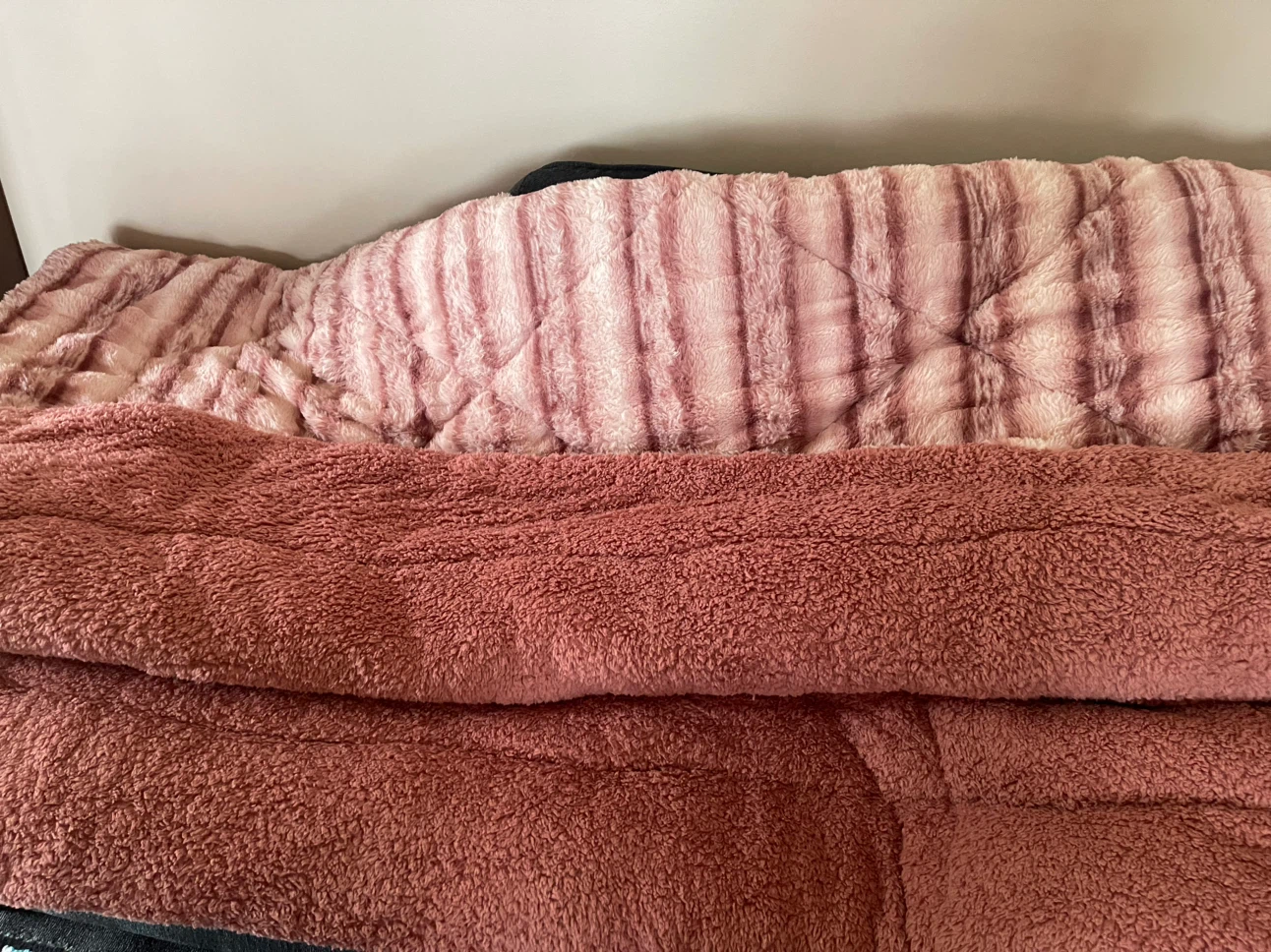 Pink Striped Plush quilt - photo 2