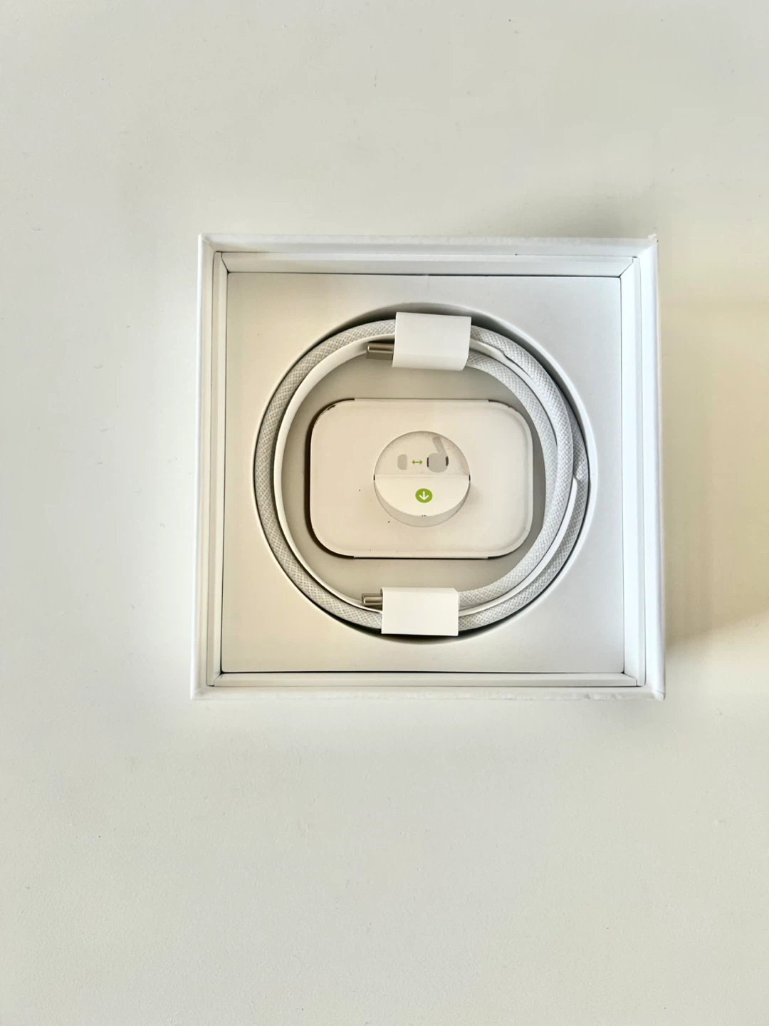 Apple AirPods Pro 2 (2nd Generation) - photo 5