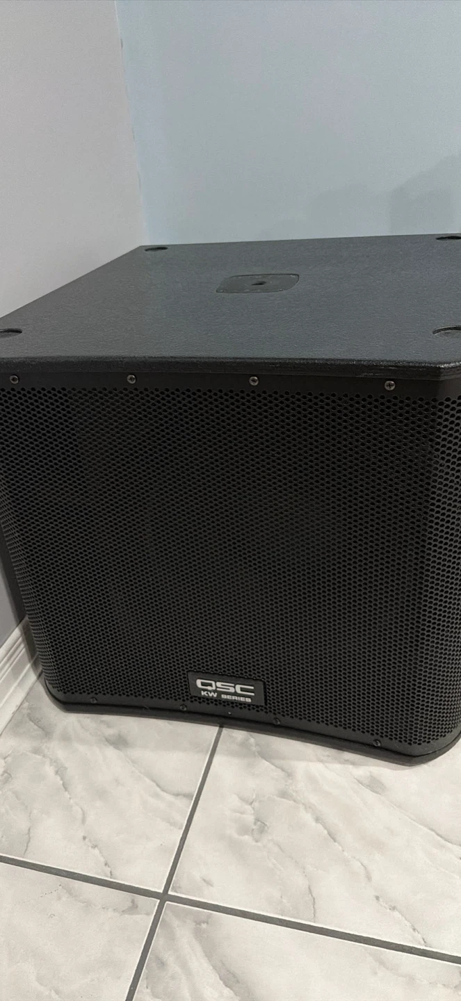 QSC KW181 1000 Watt Active Subwoofer
