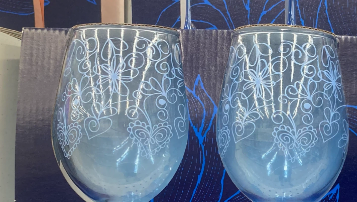 Set of 4 beautiful Blue Elegant Wine Glasses with Floral Design - photo 2