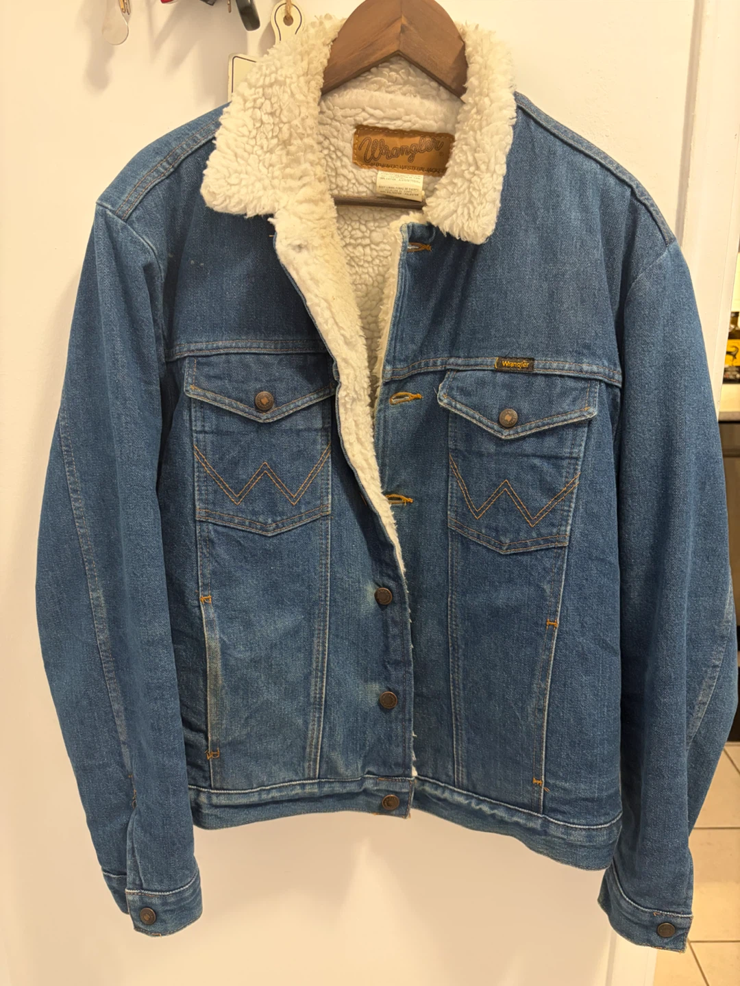 Wrangler Sherpa Lined Denim Jacket - Size M