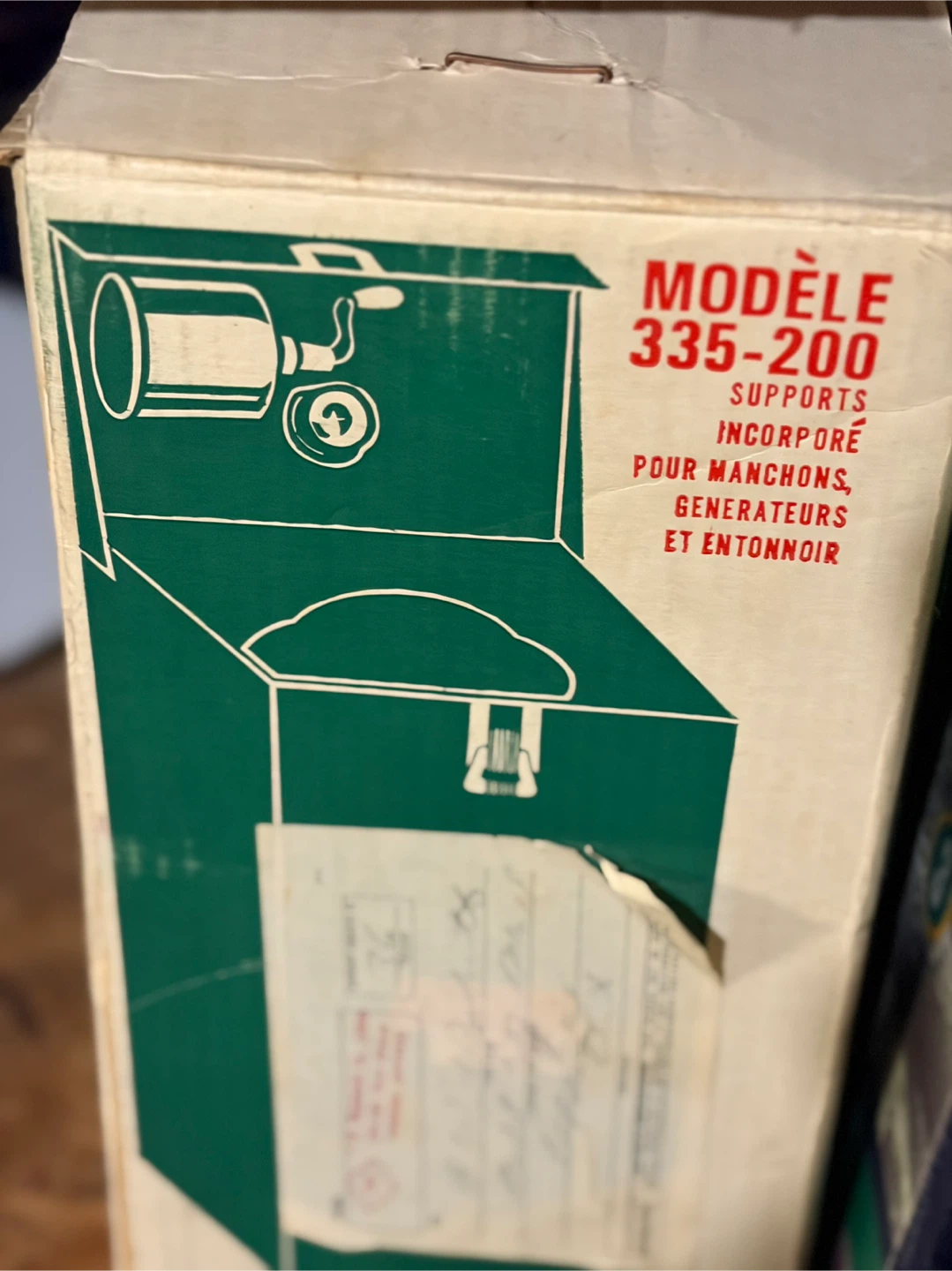 Coleman Model 335-200 Lantern Case with Lantern - photo 3