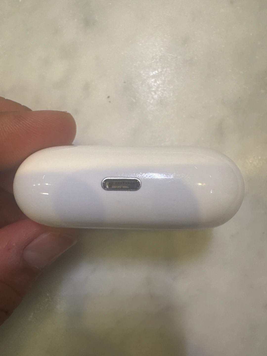 Apple AirPods Pro (1st Gen) with Charging Case - photo 2