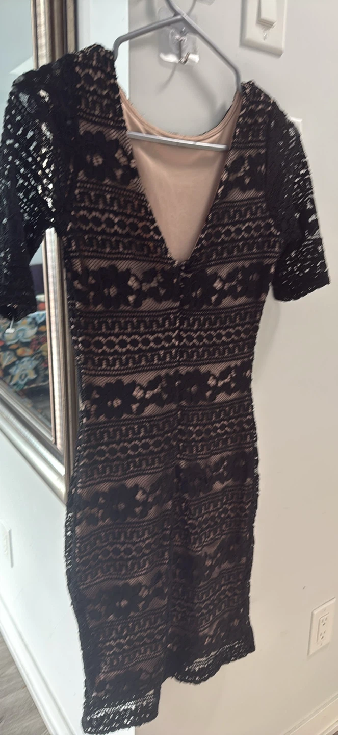 Black Lace Bodycon Dress - photo 2
