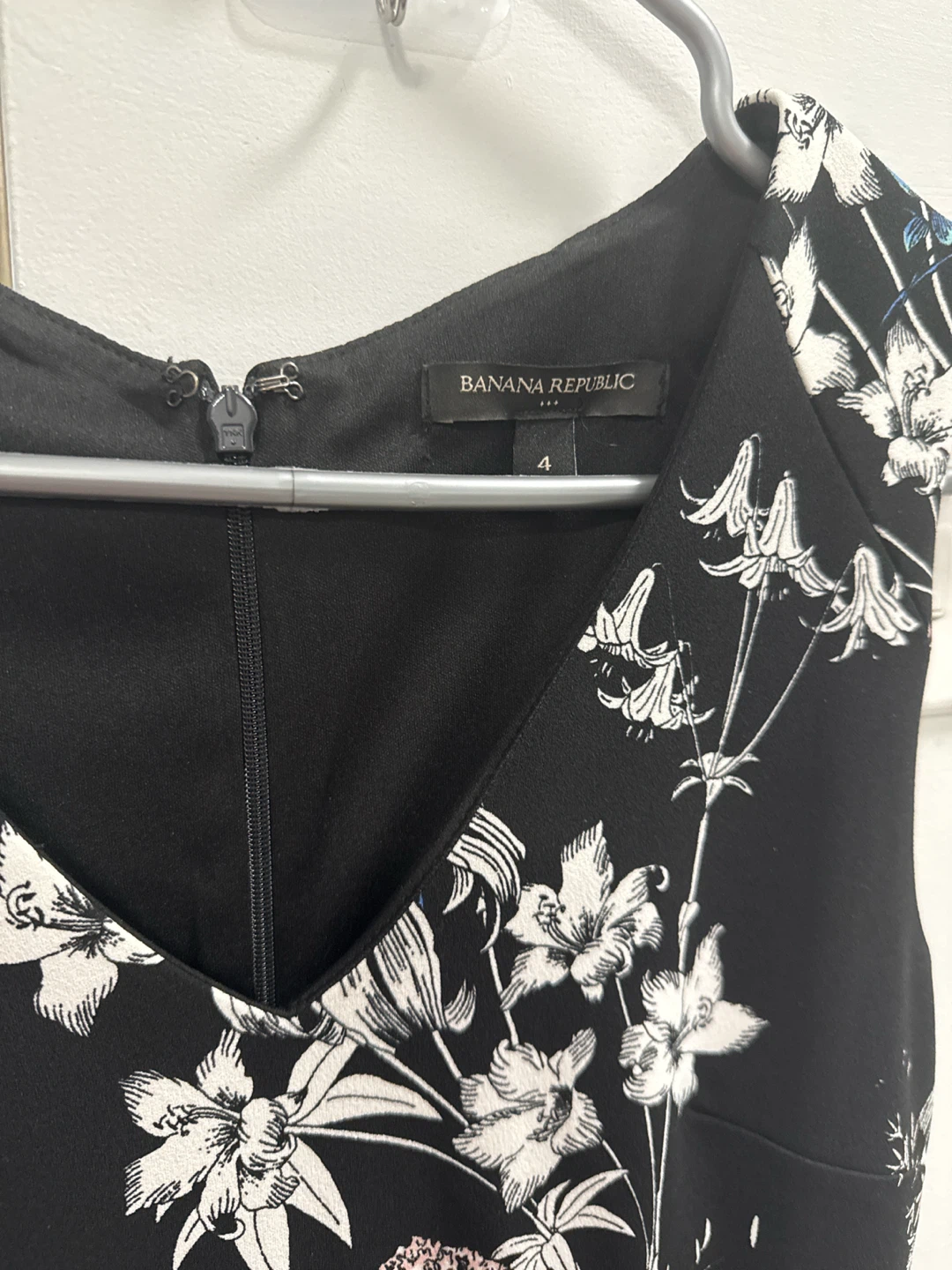 Banana Republic Black Floral Sheath Dress Size 4 - photo 2