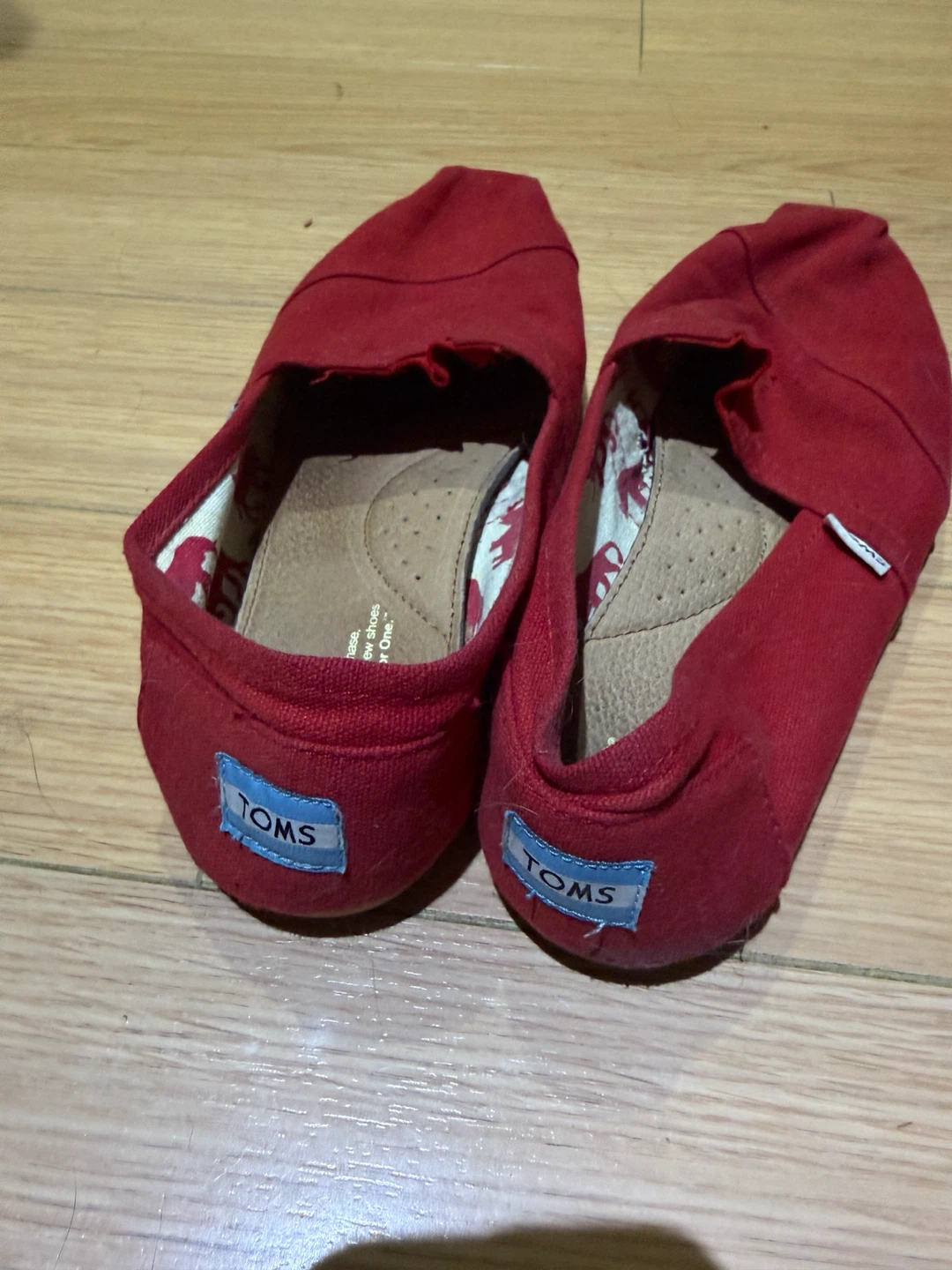 Red TOMS Size 9 W - photo 2