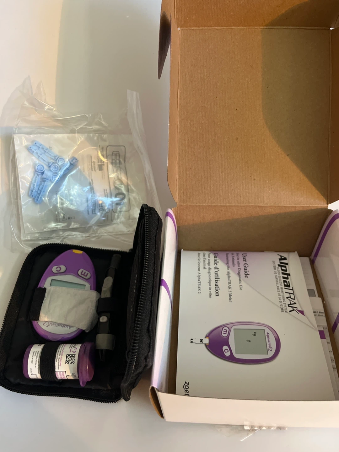 AlphaTrak Blood Glucose Monitoring System Starter Kit - photo 3