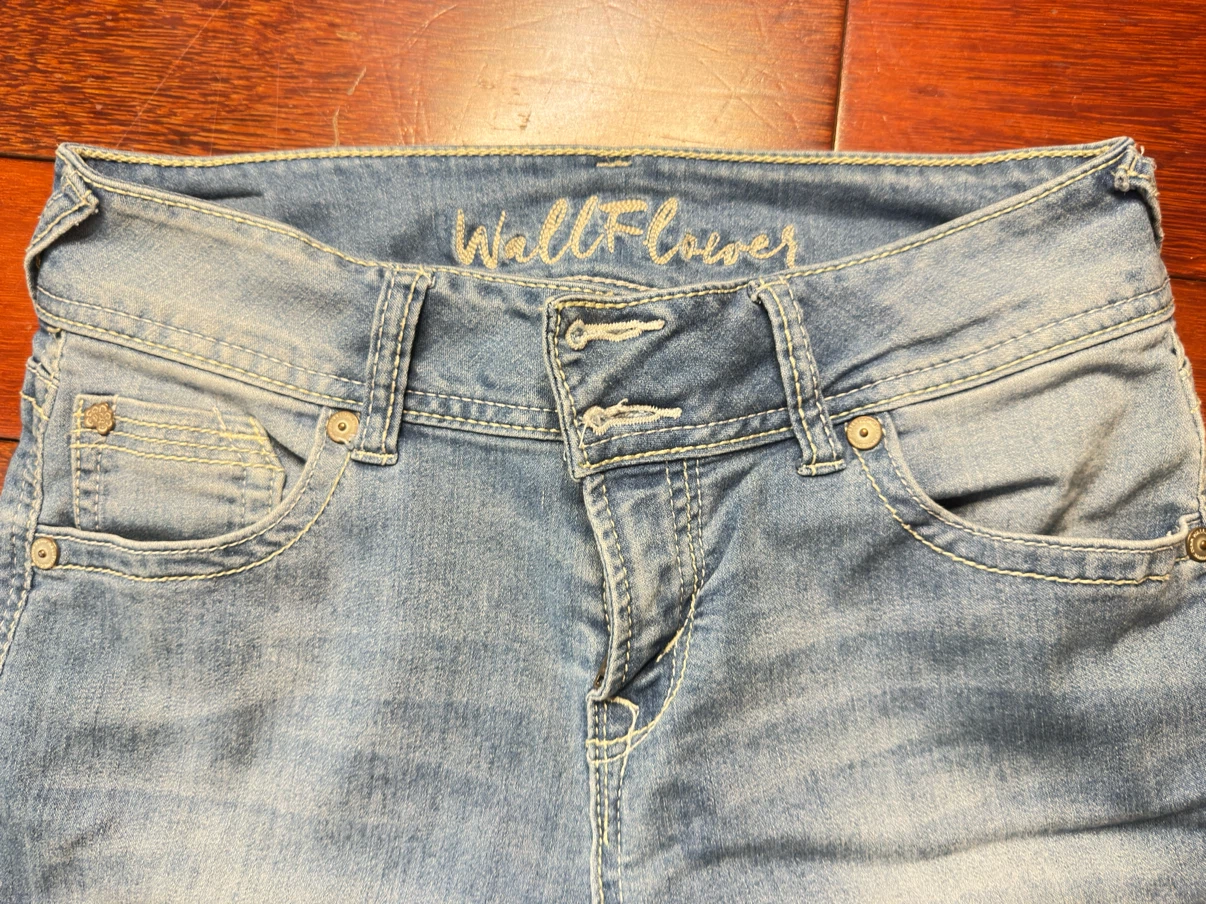 WallFlower Skinny Jeans – Size 7 | Light Wash - photo 4