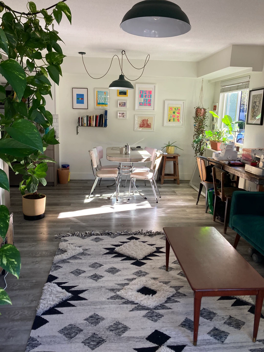 Retro Dining Table and Chairs Set - photo 2