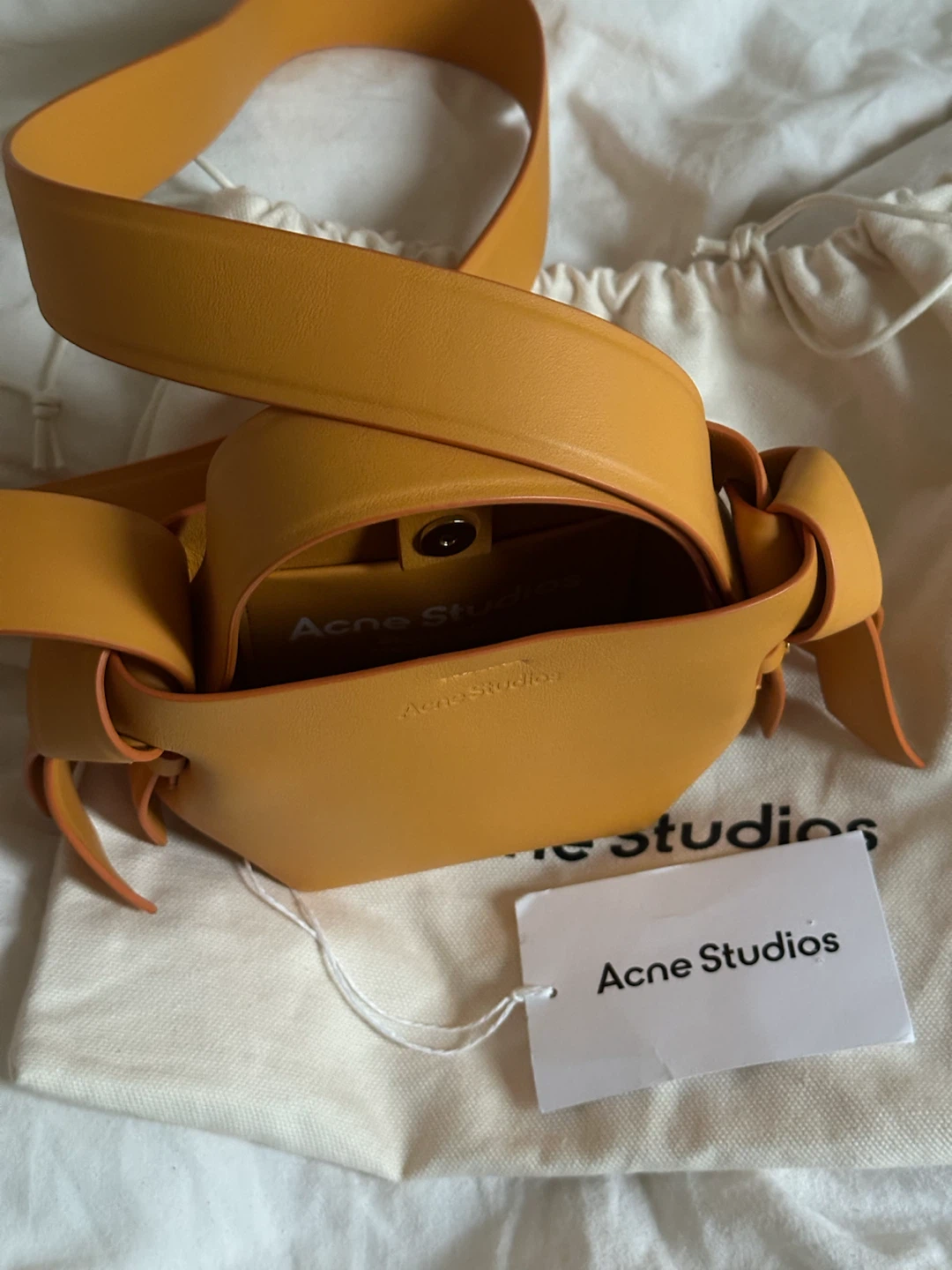 [NWT] Acne Studios Musubi Mini Leather Bucket Bag - photo 3