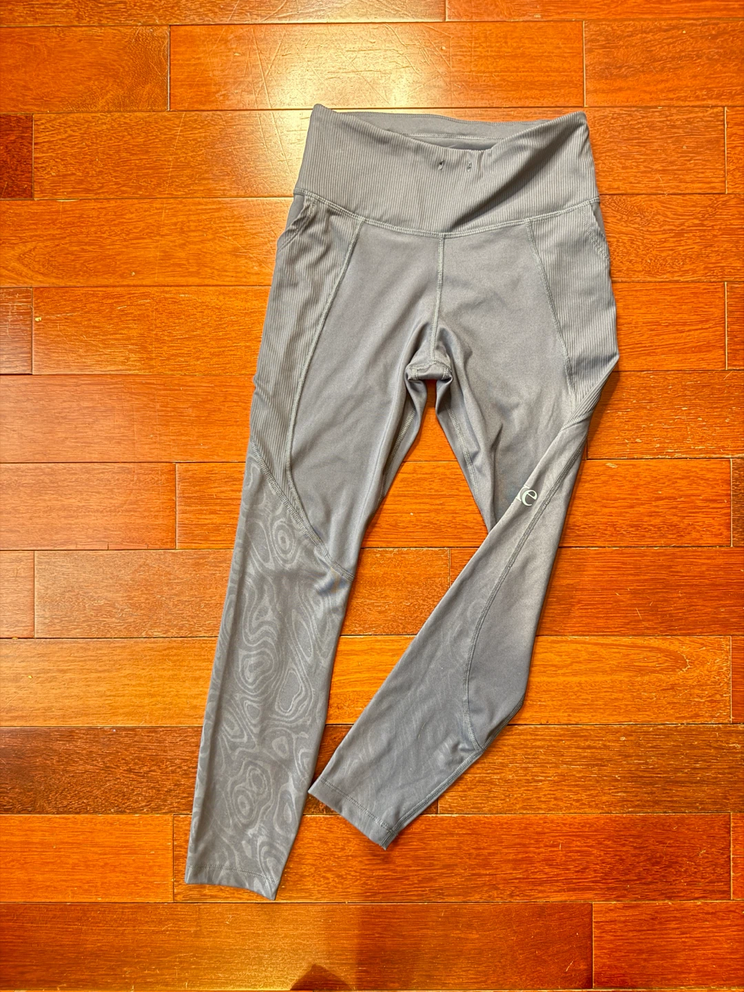 Nike Training Leggings – Grey Marbled Pattern | Size Small - photo 3