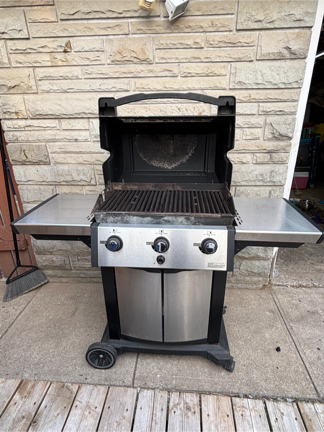 Broil King BBQ Grill - photo 2