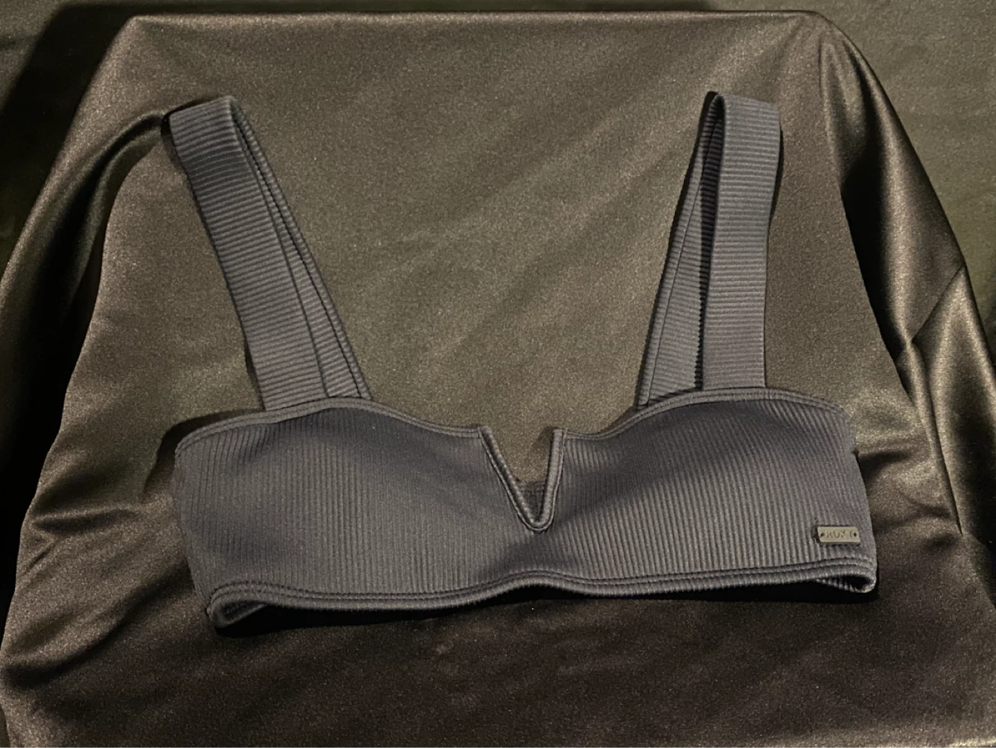 Roxy Women's Ribbed V-Neck Bikini Top Size S/P - photo 2