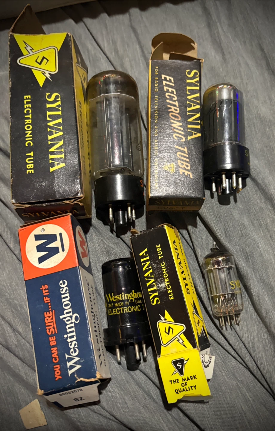 Bulk Lot Vintage Vacuum Tubes (106 Pcs) As Is - photo 5