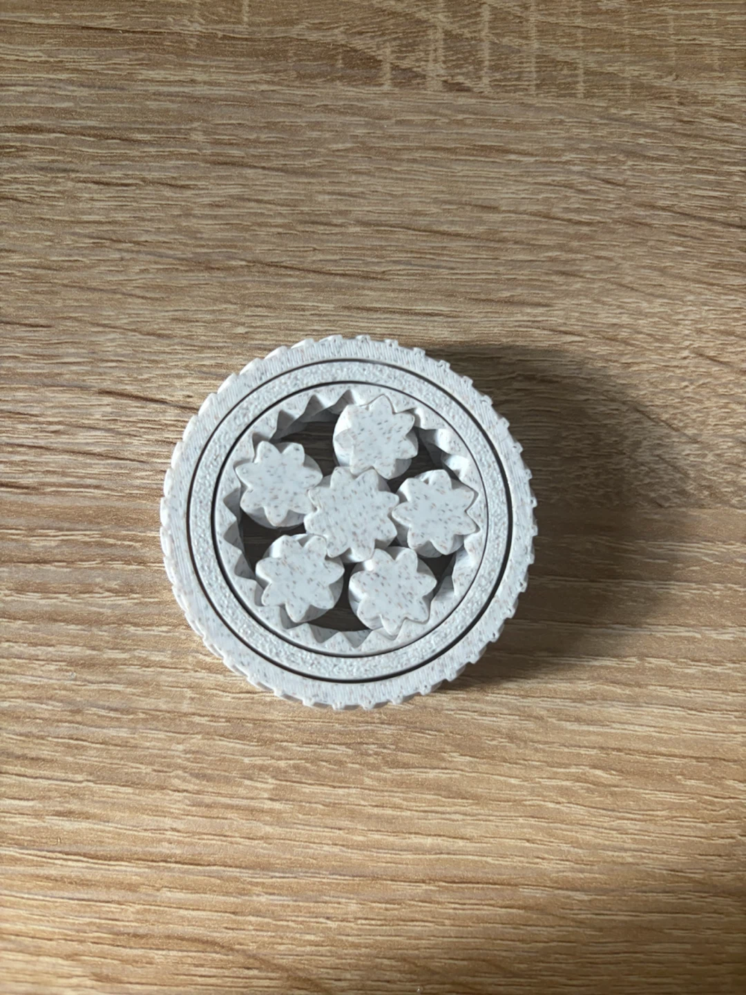 Fidget spinner - photo 2