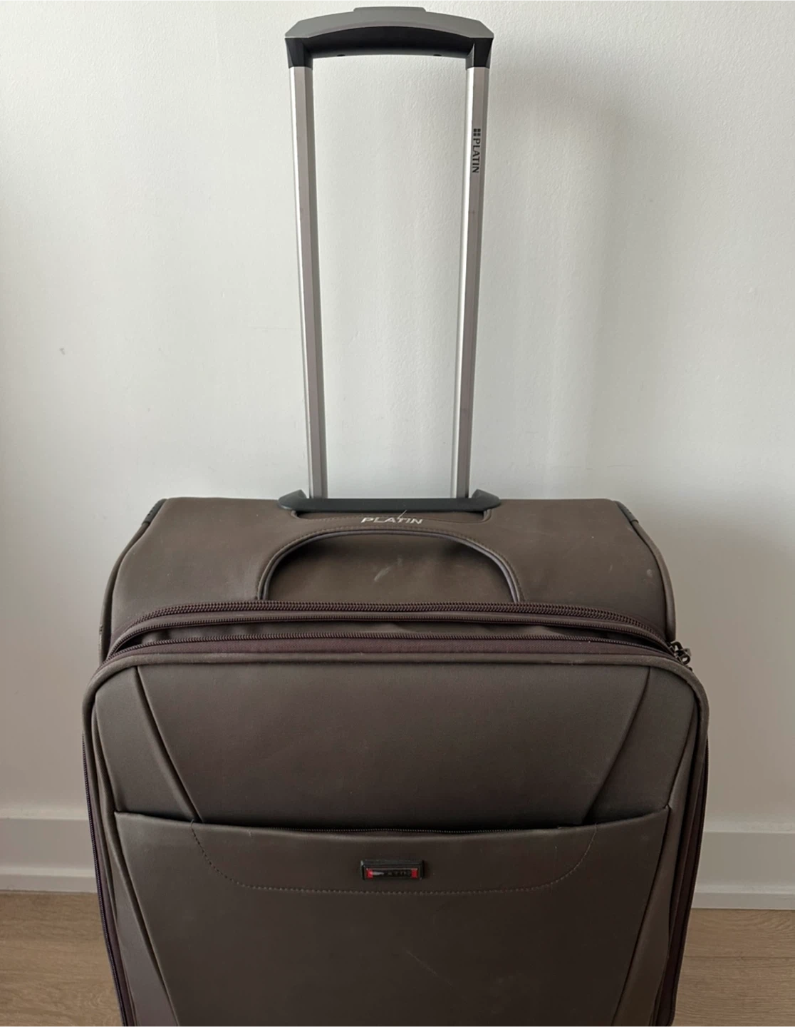 Platin Rolling Suitcase - (check in luggage) Size M - 26 inches - photo 3