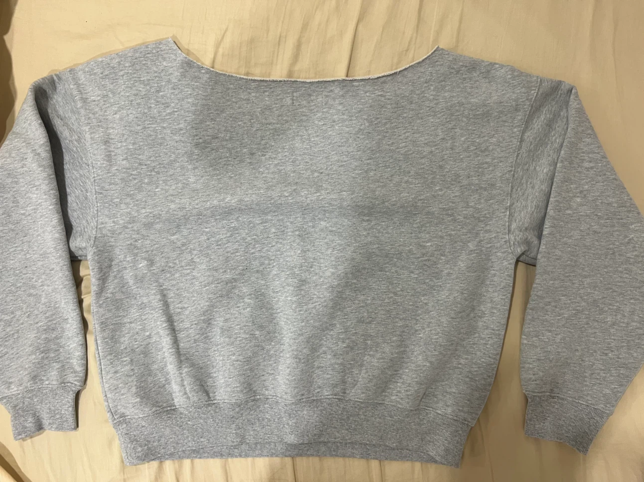 Aritzia Grey Boyfriend Fit off the shoulder Sweatshirt - photo 3