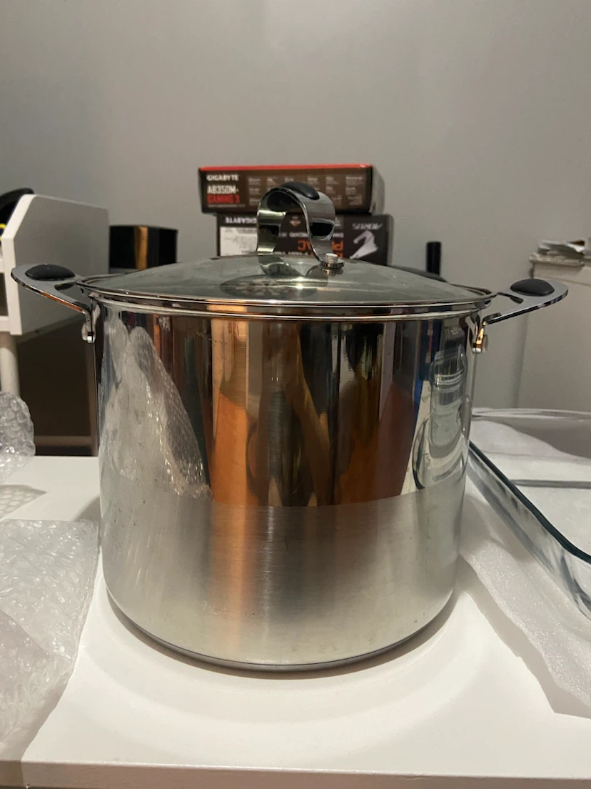 Moving sale - kitchen stuffs