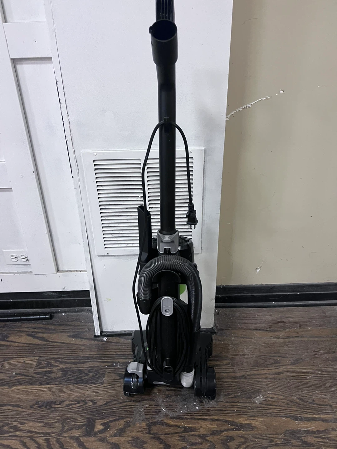 Eureka AirSpeed Vacuum Cleaner - photo 3