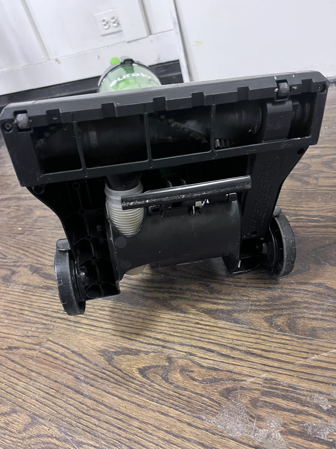 Eureka AirSpeed Vacuum Cleaner - photo 4