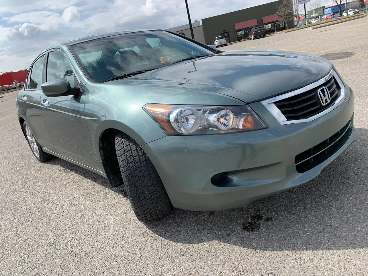Honda Accord V6 Sedan - photo 2
