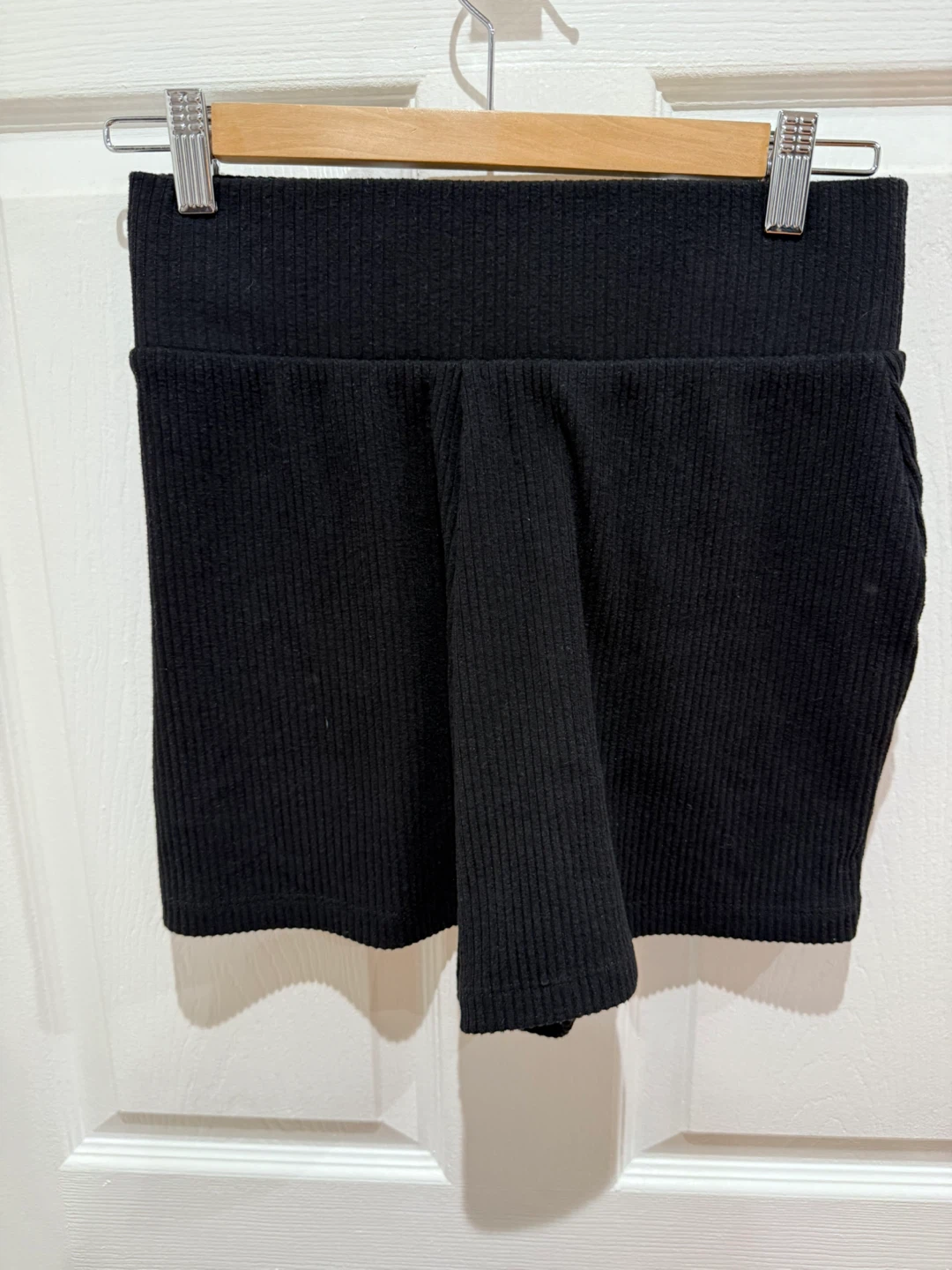 Old Navy Black Shorts - XS - photo 3
