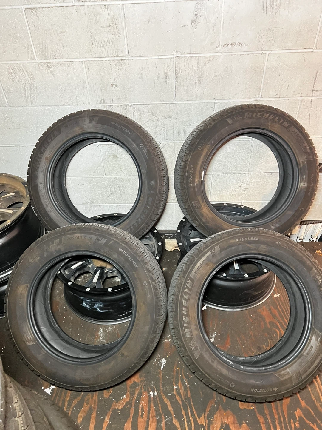Michelin X-Ice Winter Tires – Set of 4 (205/60R16)