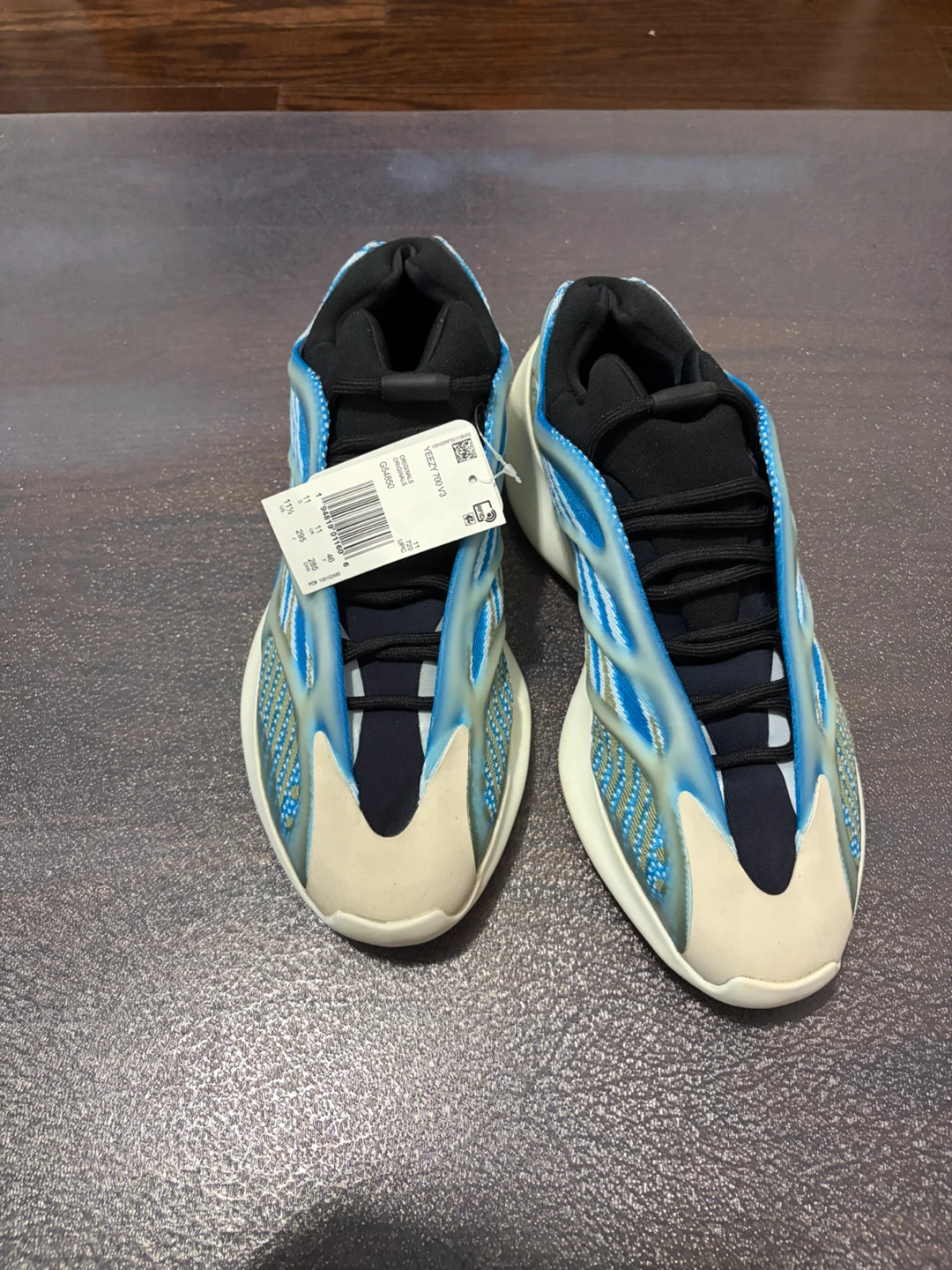 Adidas Yeezy 700 V3 Azareth - photo 4