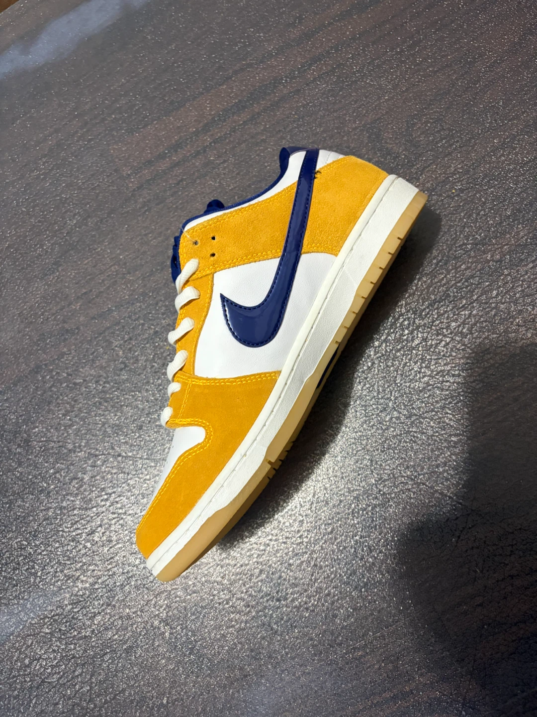 Nike SB Dunk Low Lakers
