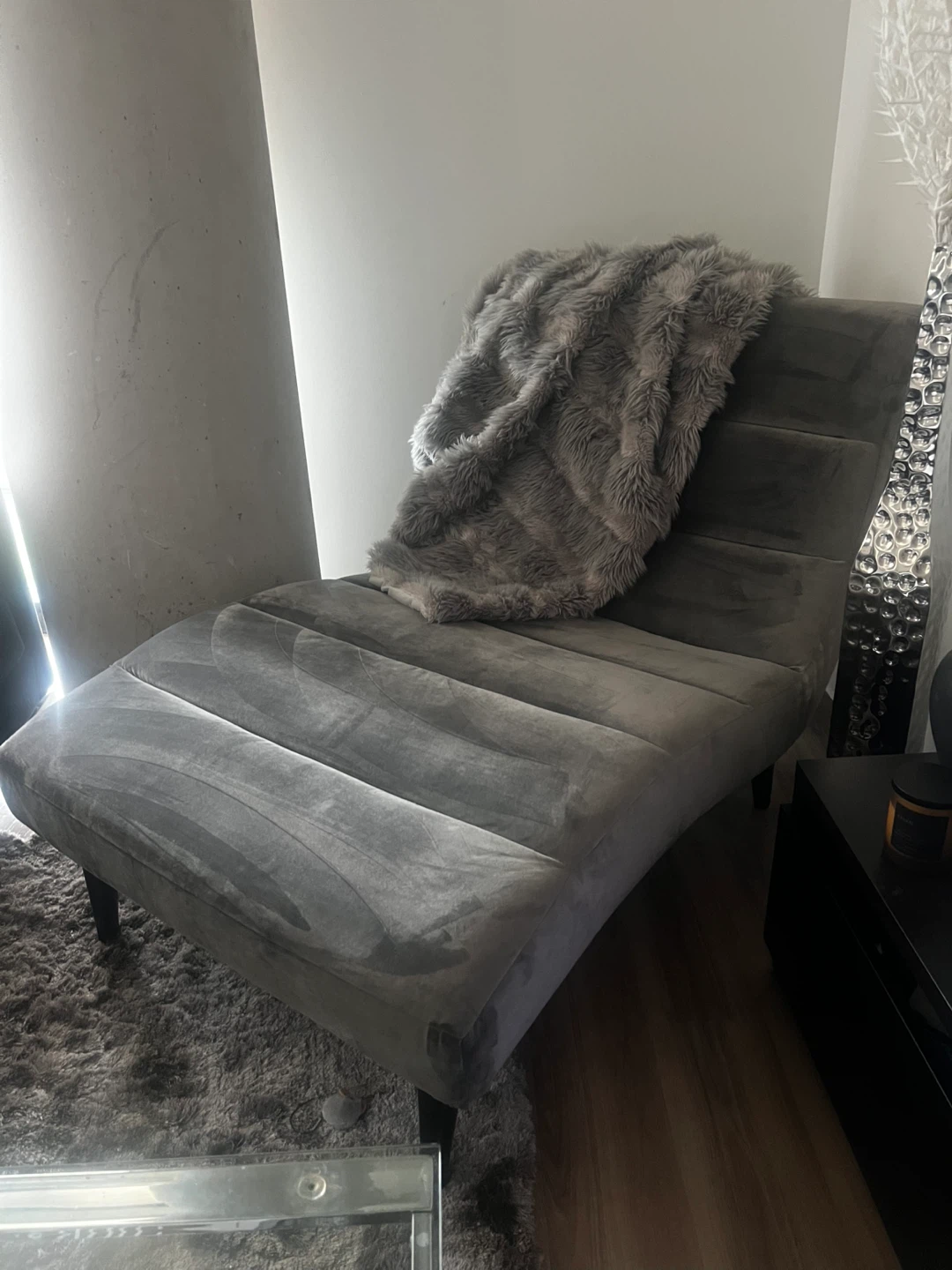 Velvet Chaise Lounge - photo 2