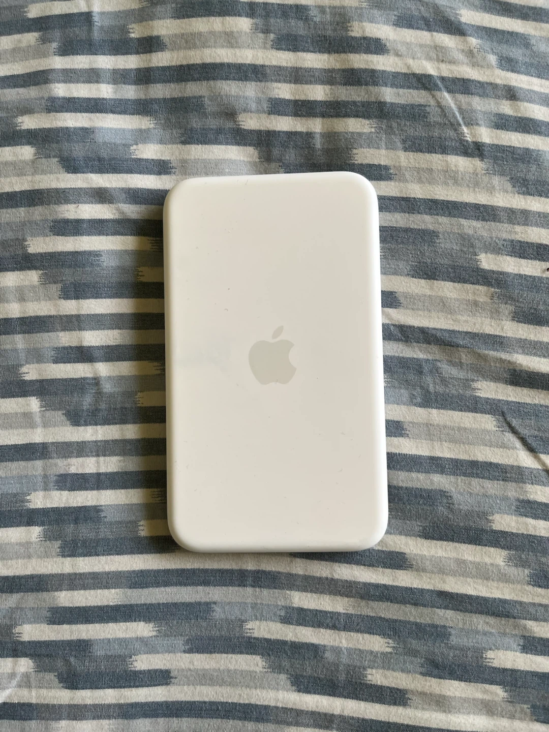 Apple Air MagSafe Battery - photo 2