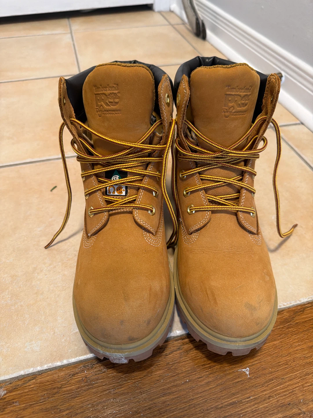 Women’s work/steel toed boots - 9.5 Timberland Pro