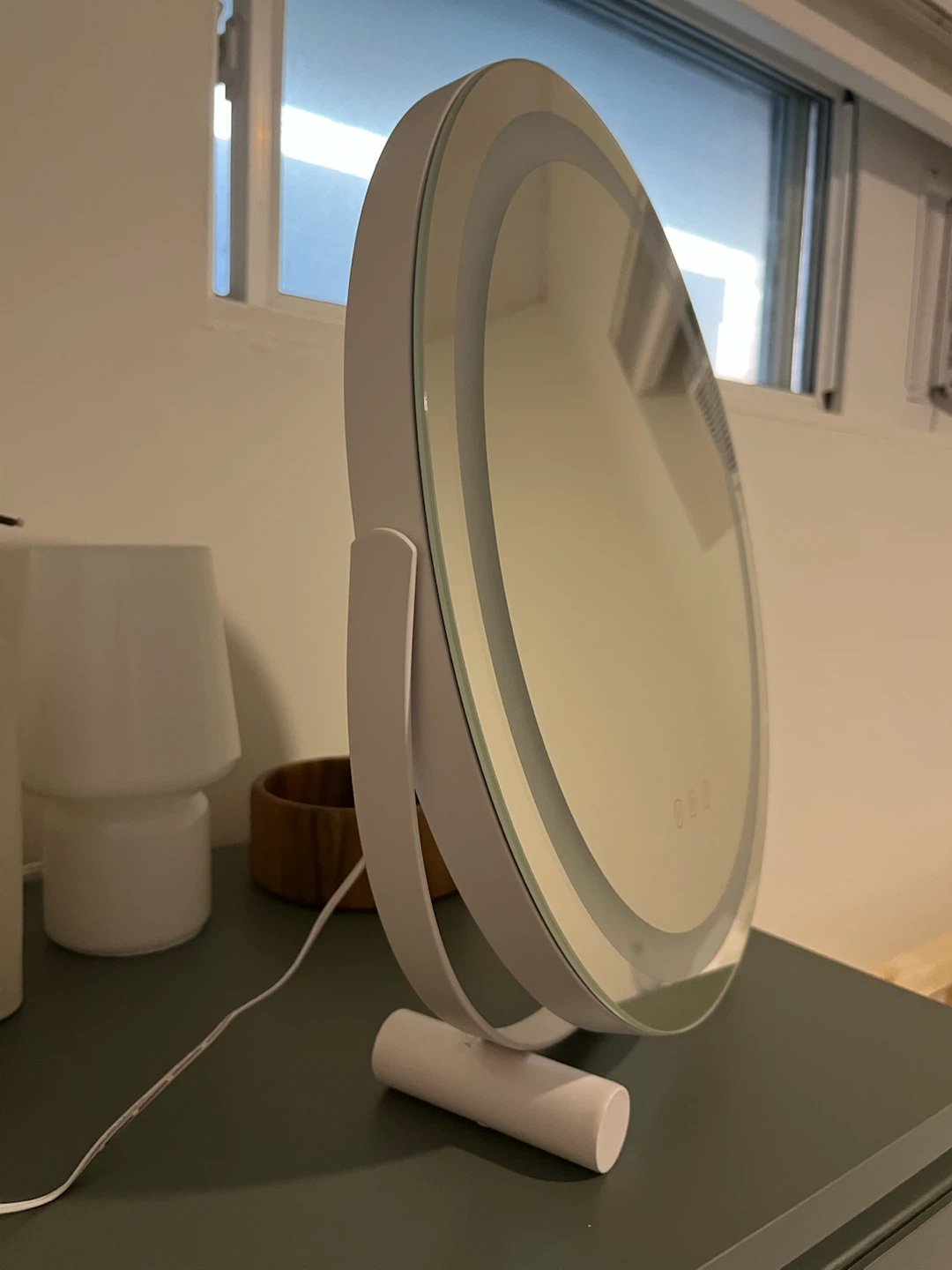 16” Vanity Mirror with 3 Light Settings - photo 2