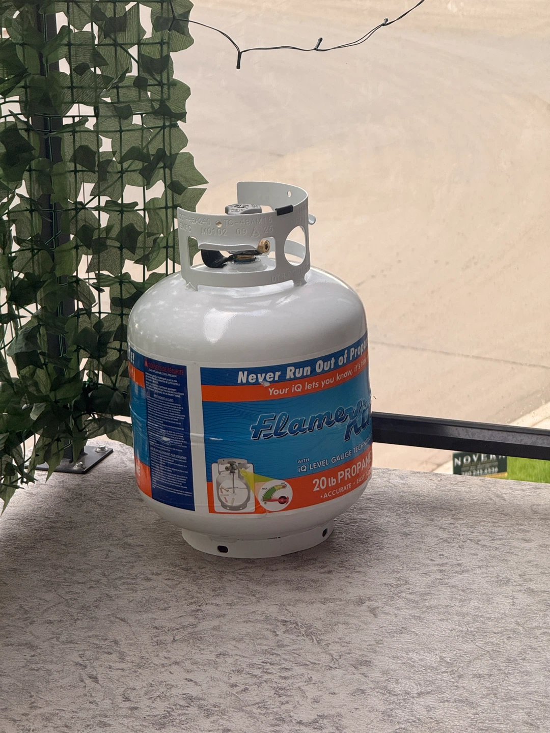 Flame King 20 lb Propane Tank with Built-In Meter - photo 2