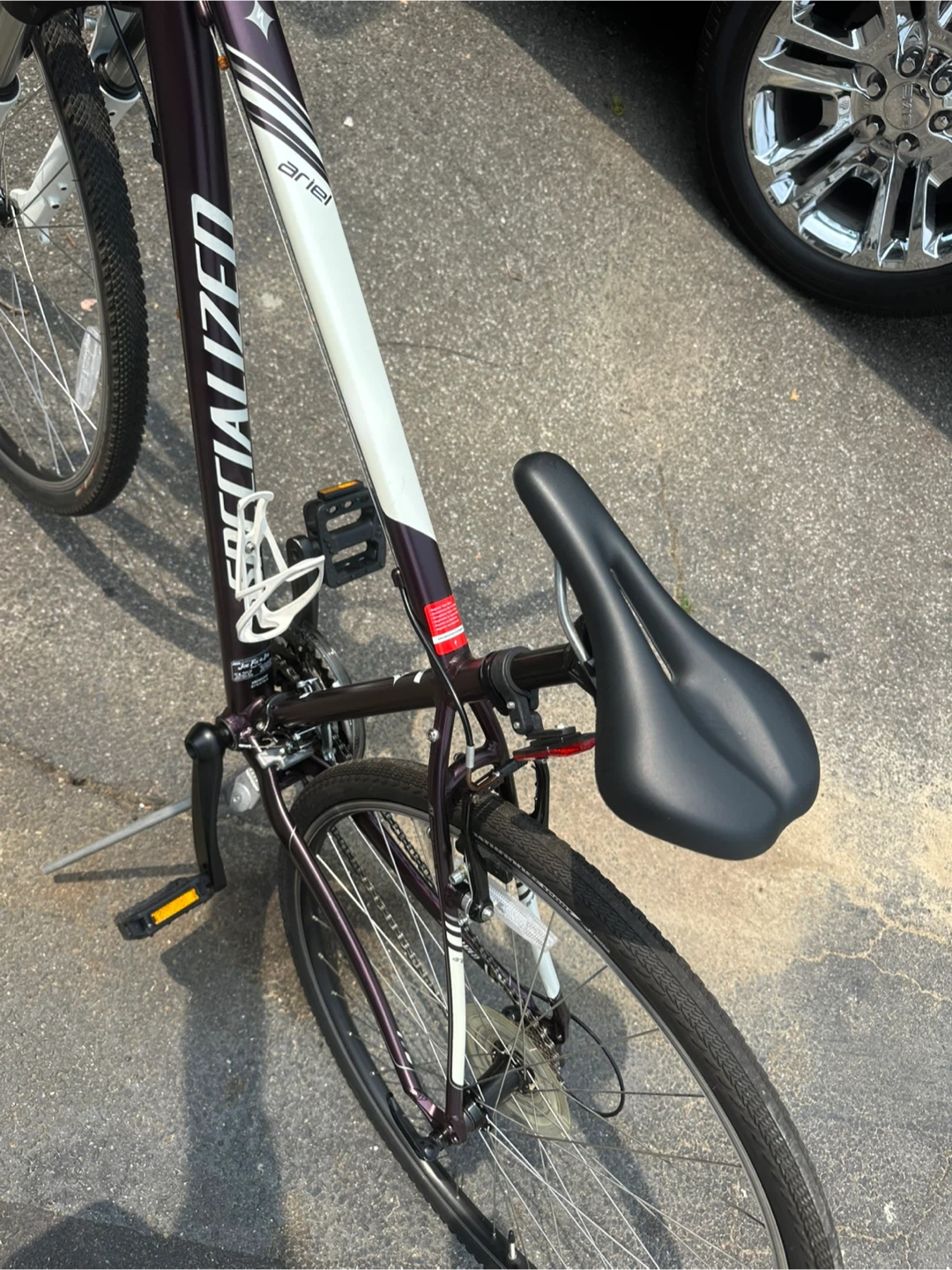 Specialized Ariel Women's Hybrid Bike - photo 3