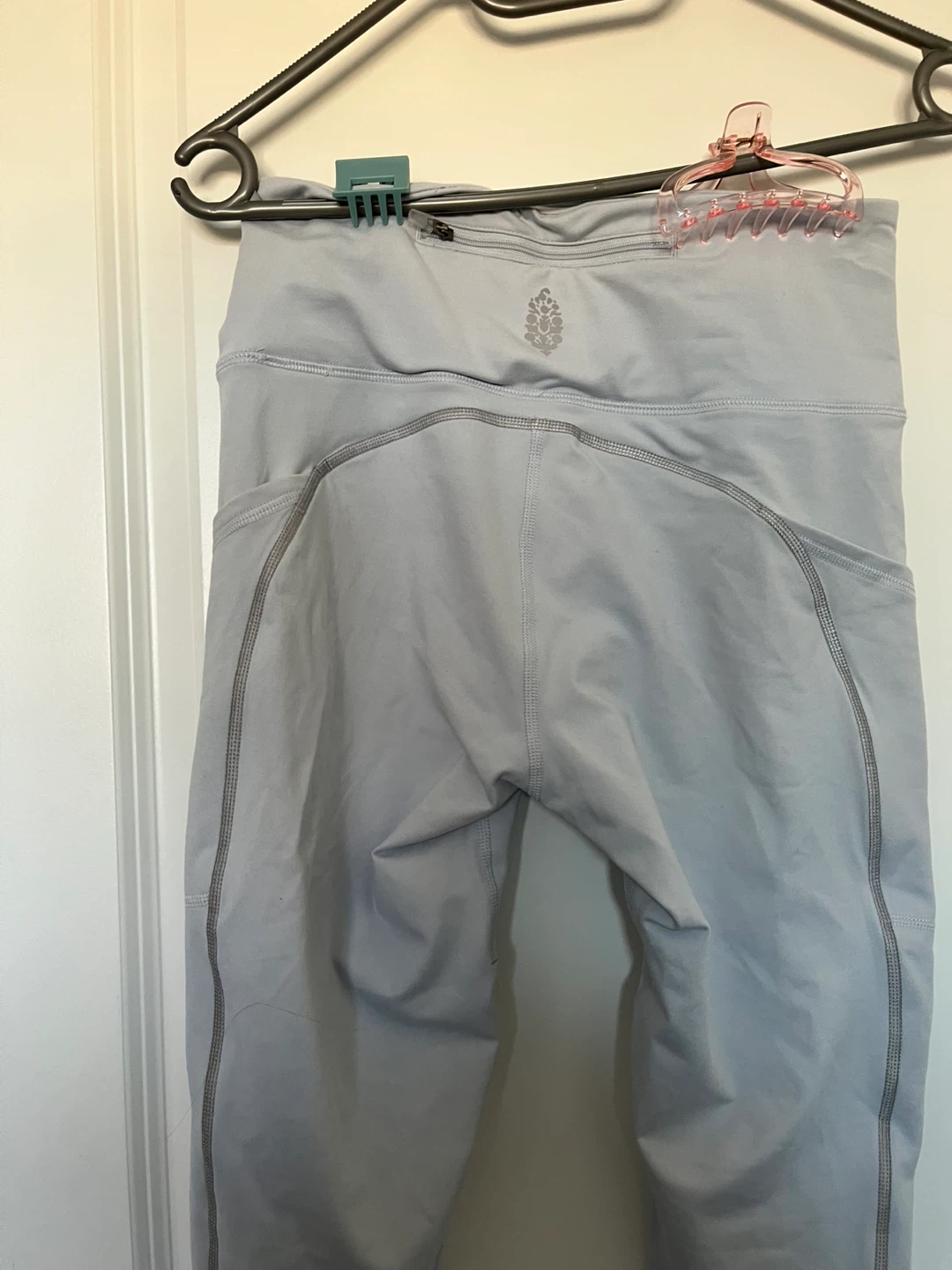 Free People Grey Leggings with Pockets - photo 2